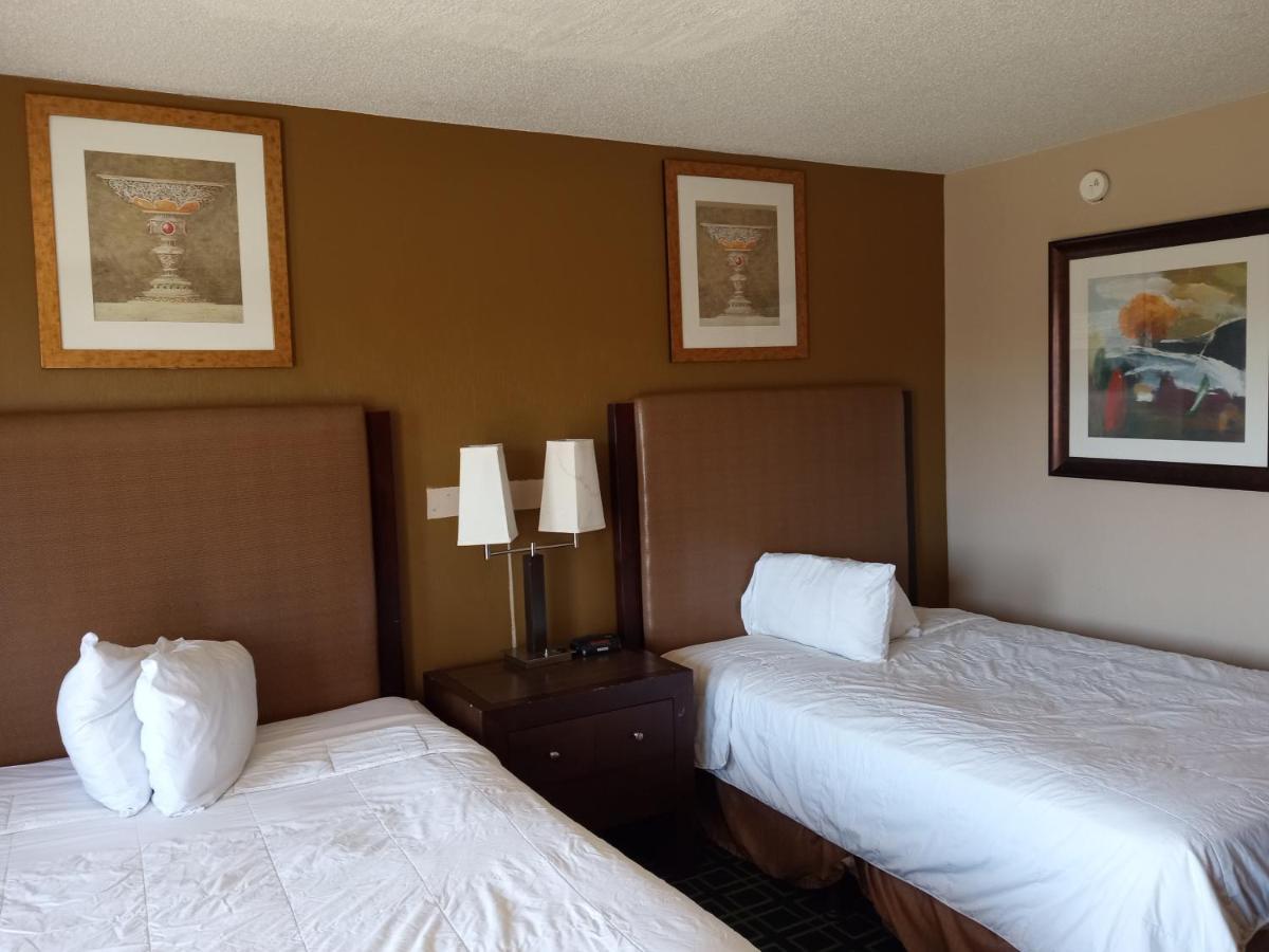 Hilltop Inn Pittsburgh Crafton Εξωτερικό φωτογραφία