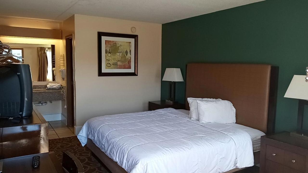 Hilltop Inn Pittsburgh Crafton Εξωτερικό φωτογραφία