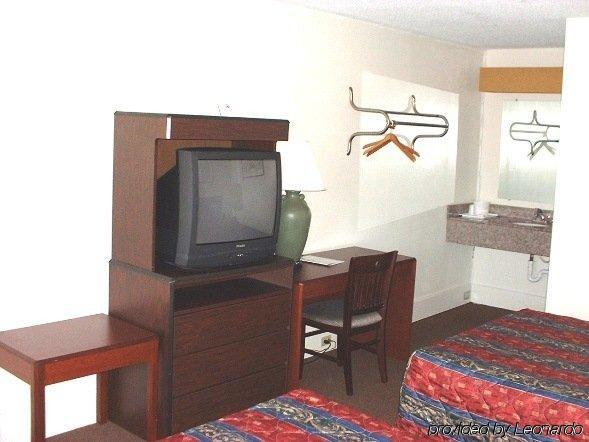 Hilltop Inn Pittsburgh Crafton Δωμάτιο φωτογραφία