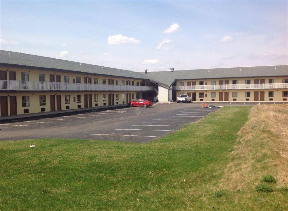 Hilltop Inn Pittsburgh Crafton Εξωτερικό φωτογραφία