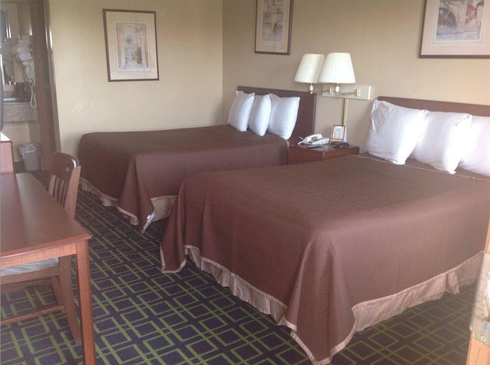 Hilltop Inn Pittsburgh Crafton Εξωτερικό φωτογραφία
