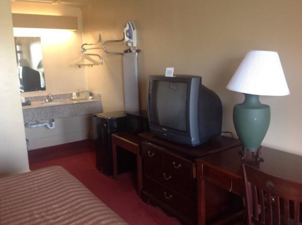 Hilltop Inn Pittsburgh Crafton Εξωτερικό φωτογραφία